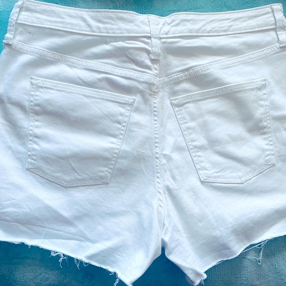 Short - Picture 12 of 12